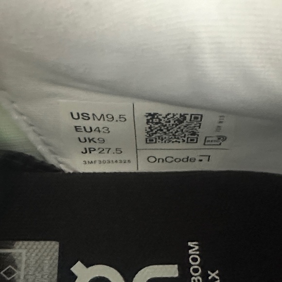 On Cloudboom Max athletic running shoes - Picture 5 of 6